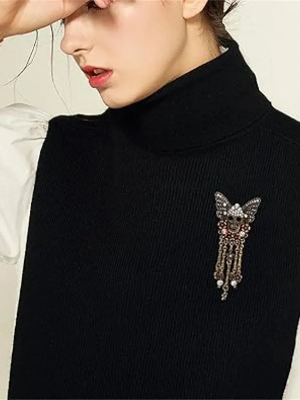 Weird Skull Brooch with Flowers and Rhinestones‎ Dangle Drop Goth Punk